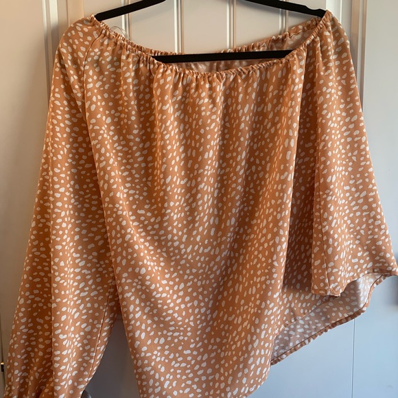 Engro leopard one sleeve top - Picture 2 of 4
